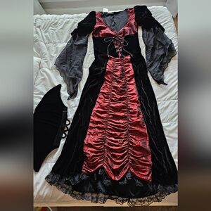 Sexy Coffin Vampiress Costume - Red and Black Velvet